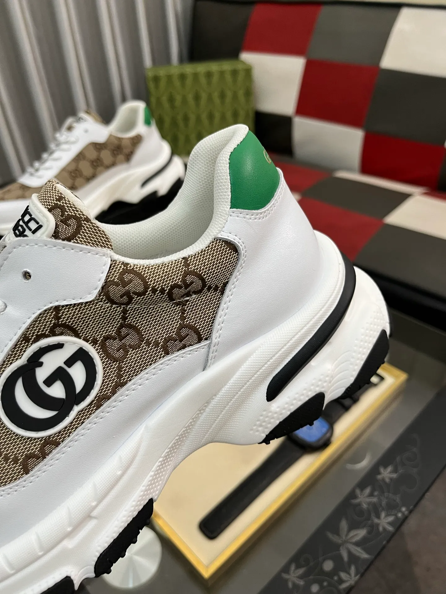 Men's Men's Shoes 💰458⌚️⌚️【GUCCI】Gucci men's latest white shoe series casual shoes! The official website is built 1:1. Upper: Made of imported cowhide, with electric embroidery ➕Inner lining: Made of high-quality first-layer pigskin, soft and comfortable. Picky material selection and exquisite workmanship give you the best enjoyment. Size: 38-44. 3️⃣colors available